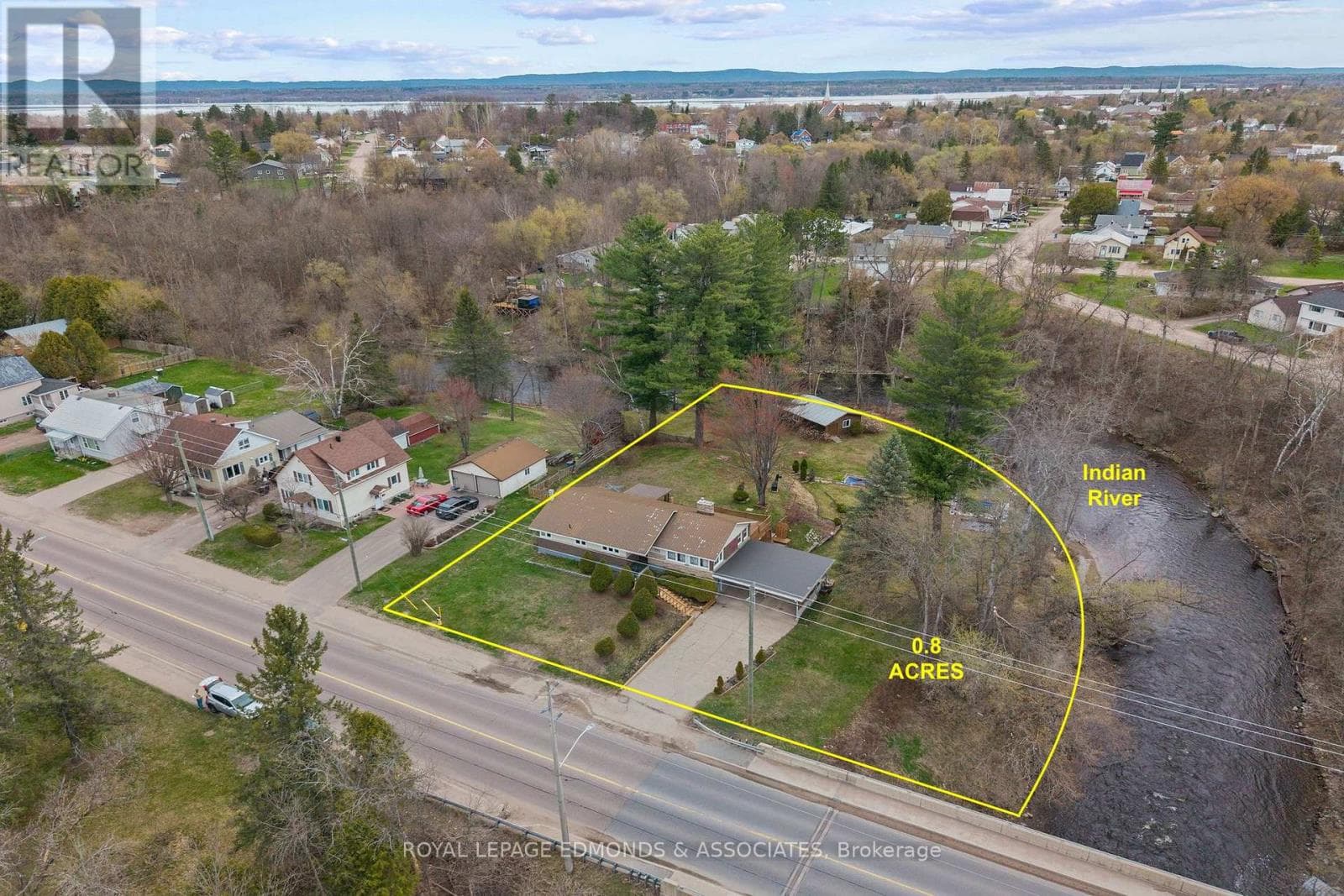 499 BOUNDARY ROAD E in 