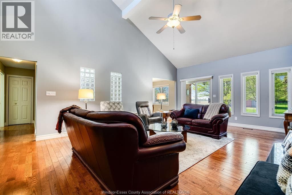 621 County Rd 20, Windsor — photo 5