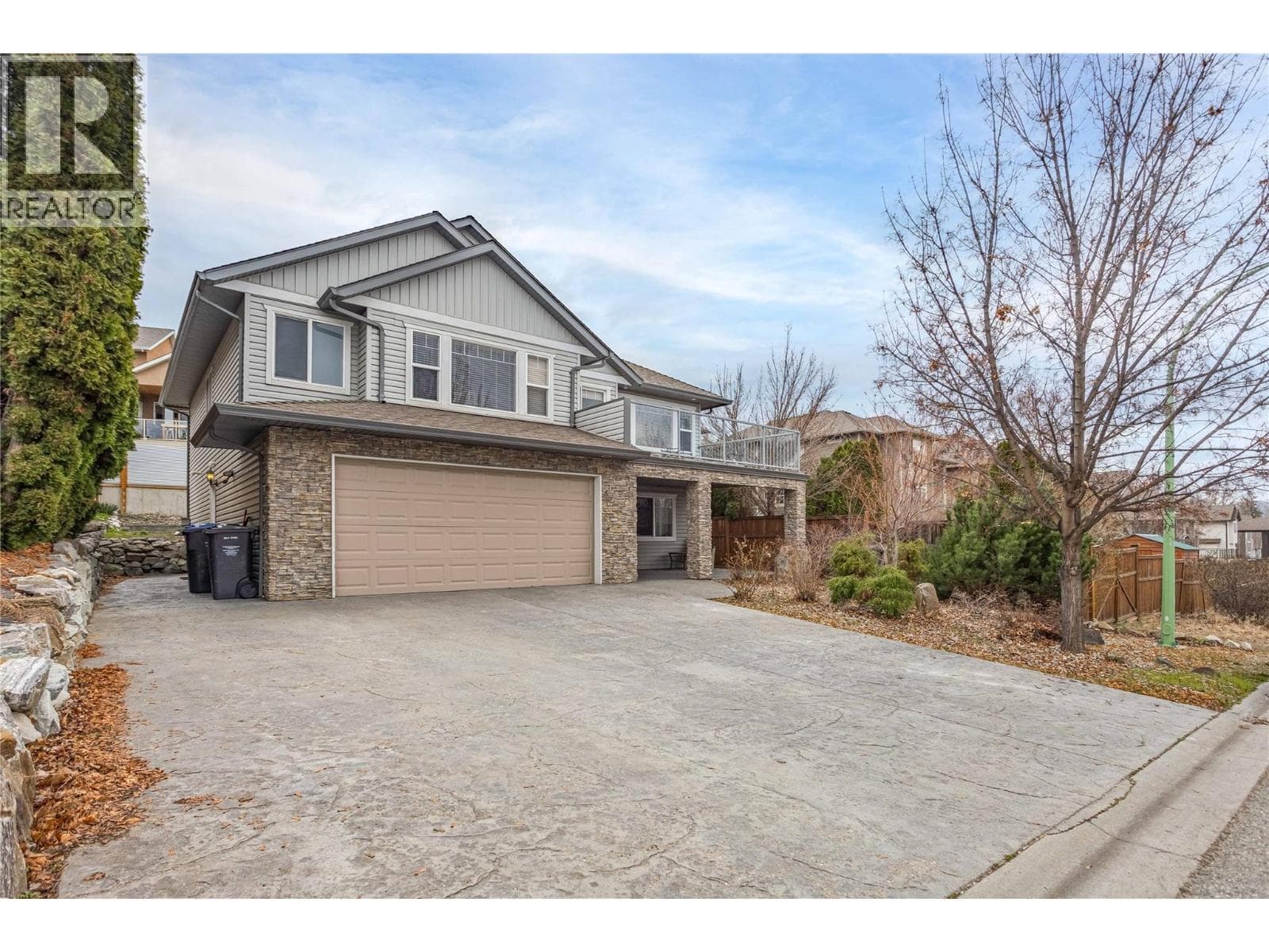 607 LEFEVERE AVENUE, Interior REALTORS® — photo 2