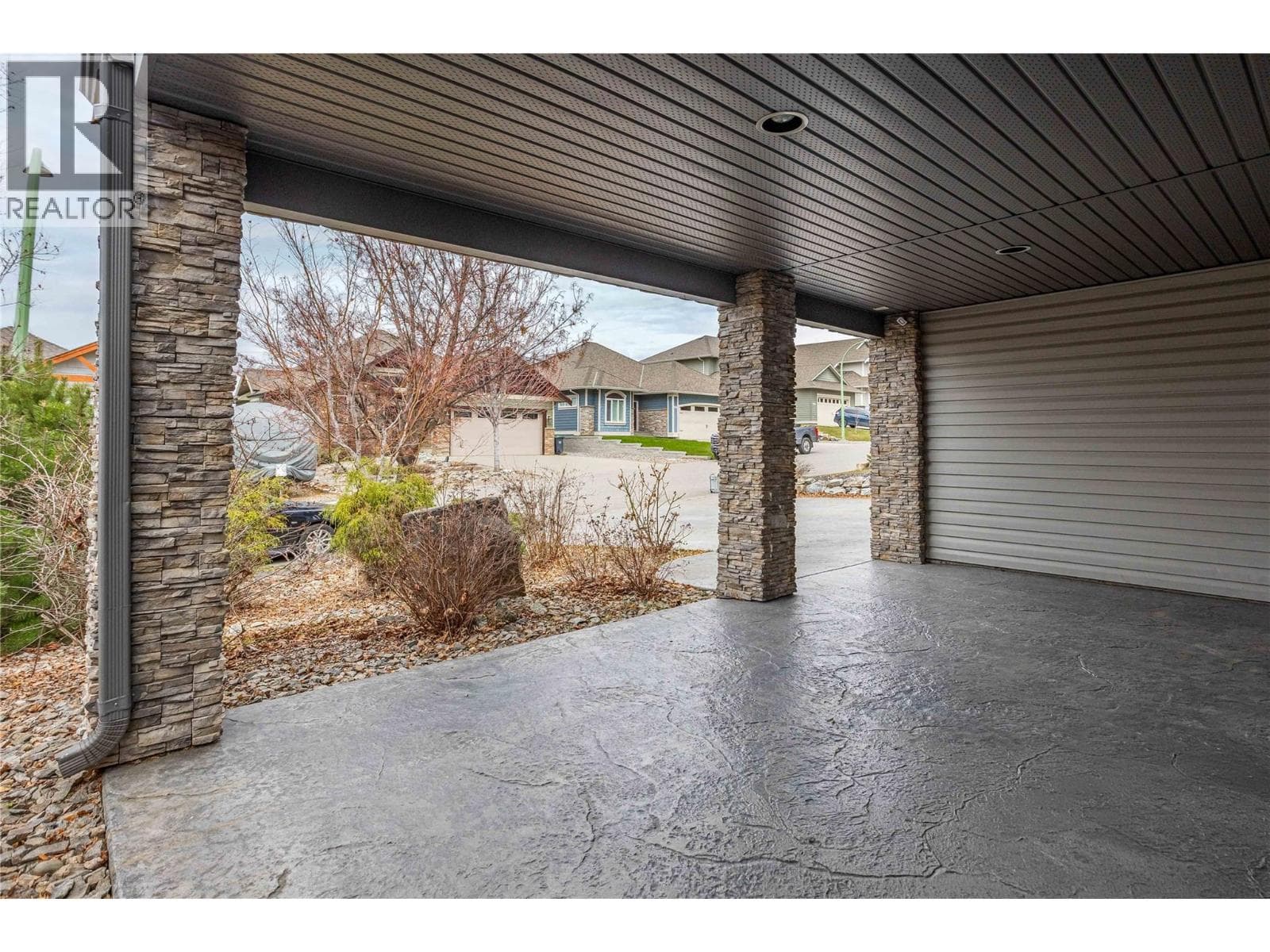 607 LEFEVERE AVENUE, Interior REALTORS® — photo 5