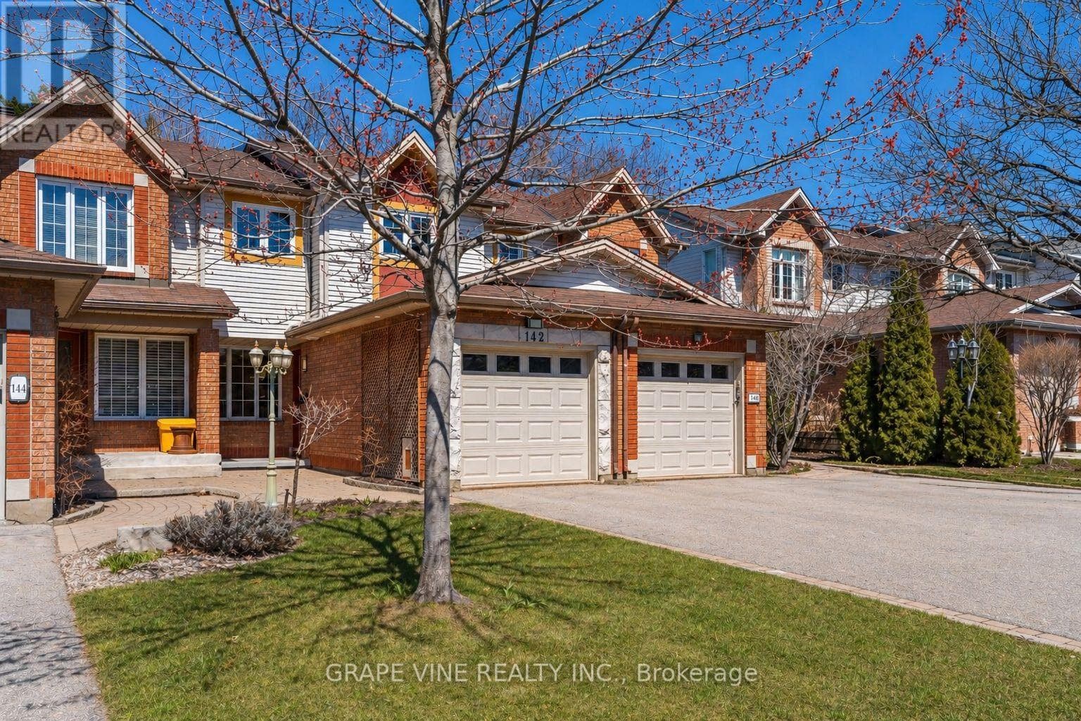 142 COLLEGE CIRCLE, Ottawa — photo 2