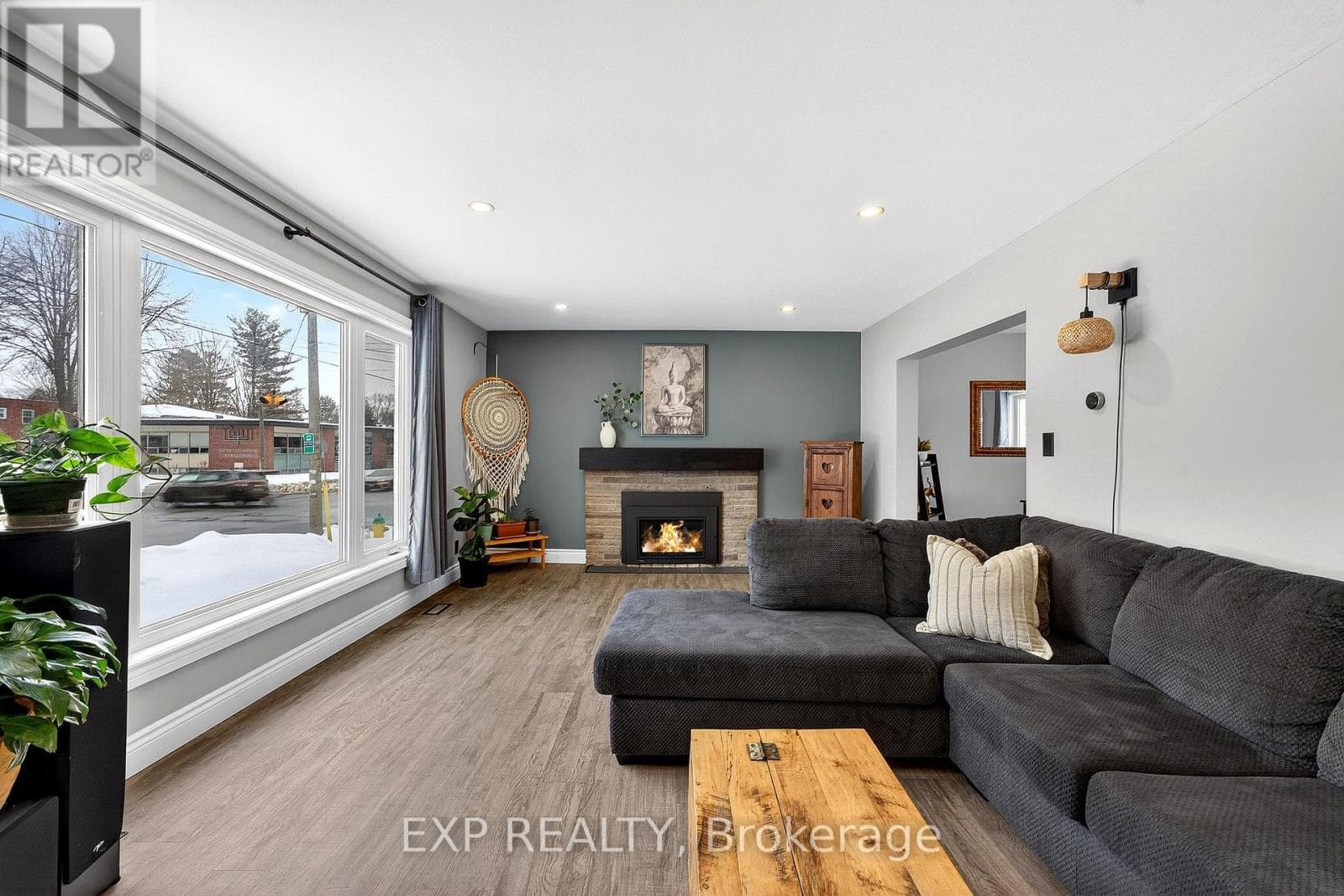 266 BLEECKER AVENUE, Central Lakes — photo 4