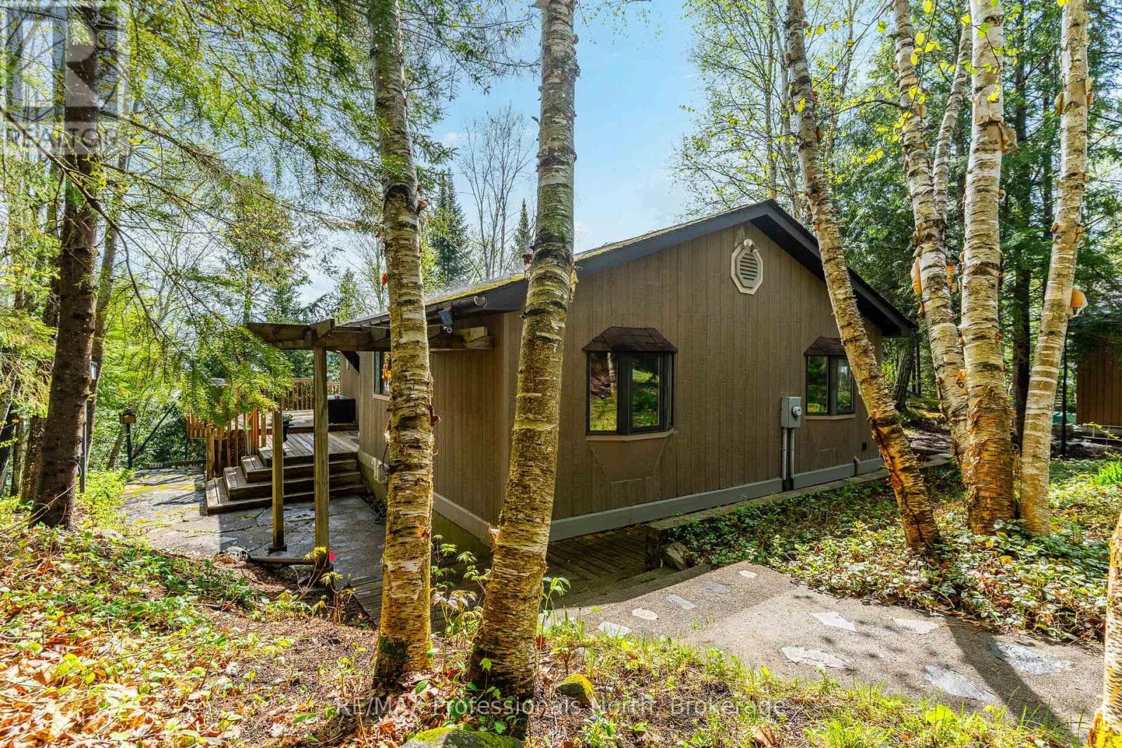 6213 KENNISIS LAKE ROAD in 