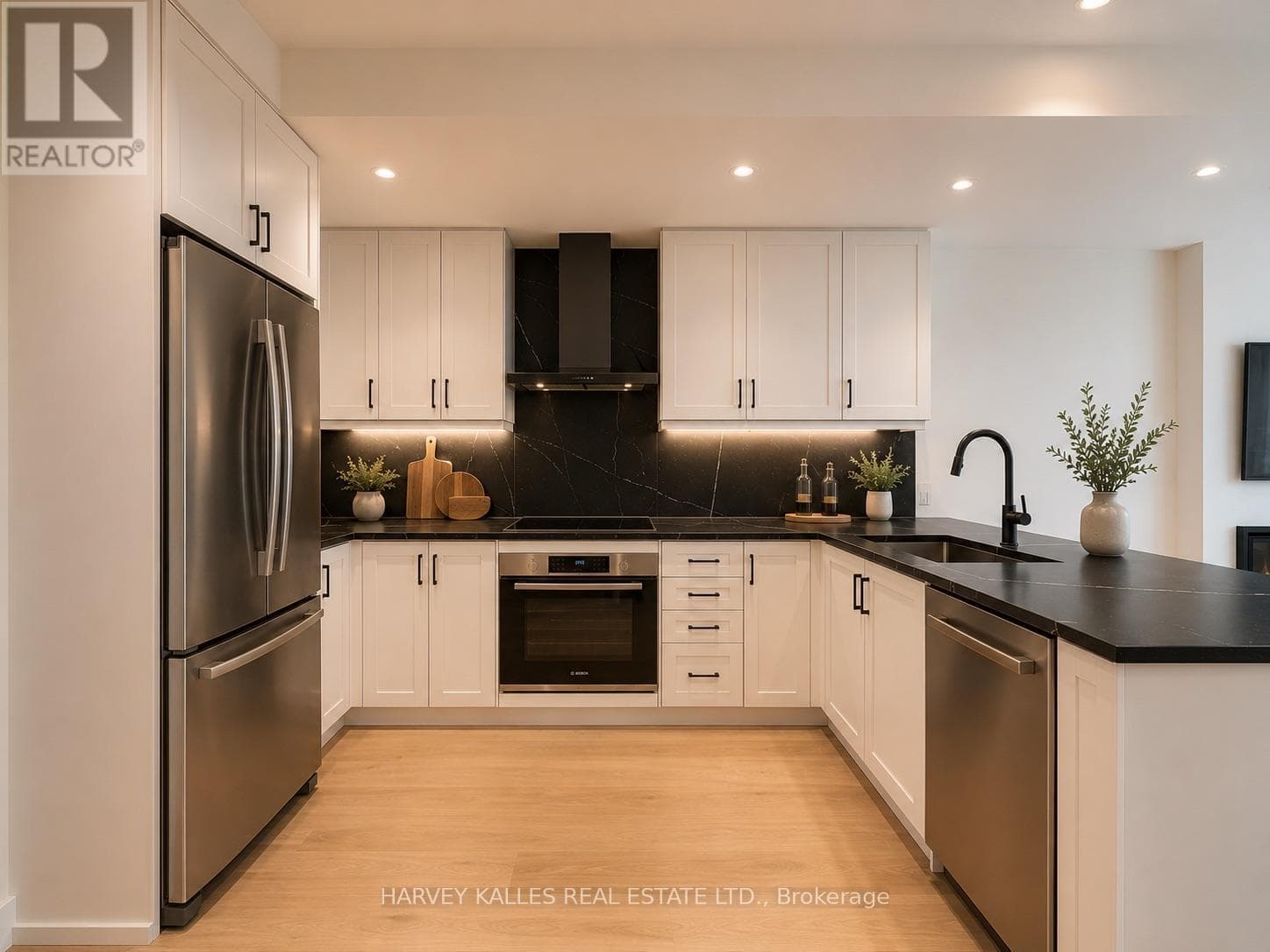 3 INNES AVENUE, Toronto — photo 5