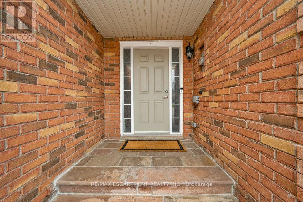 2006 ERIKA COURT, Toronto — photo 2