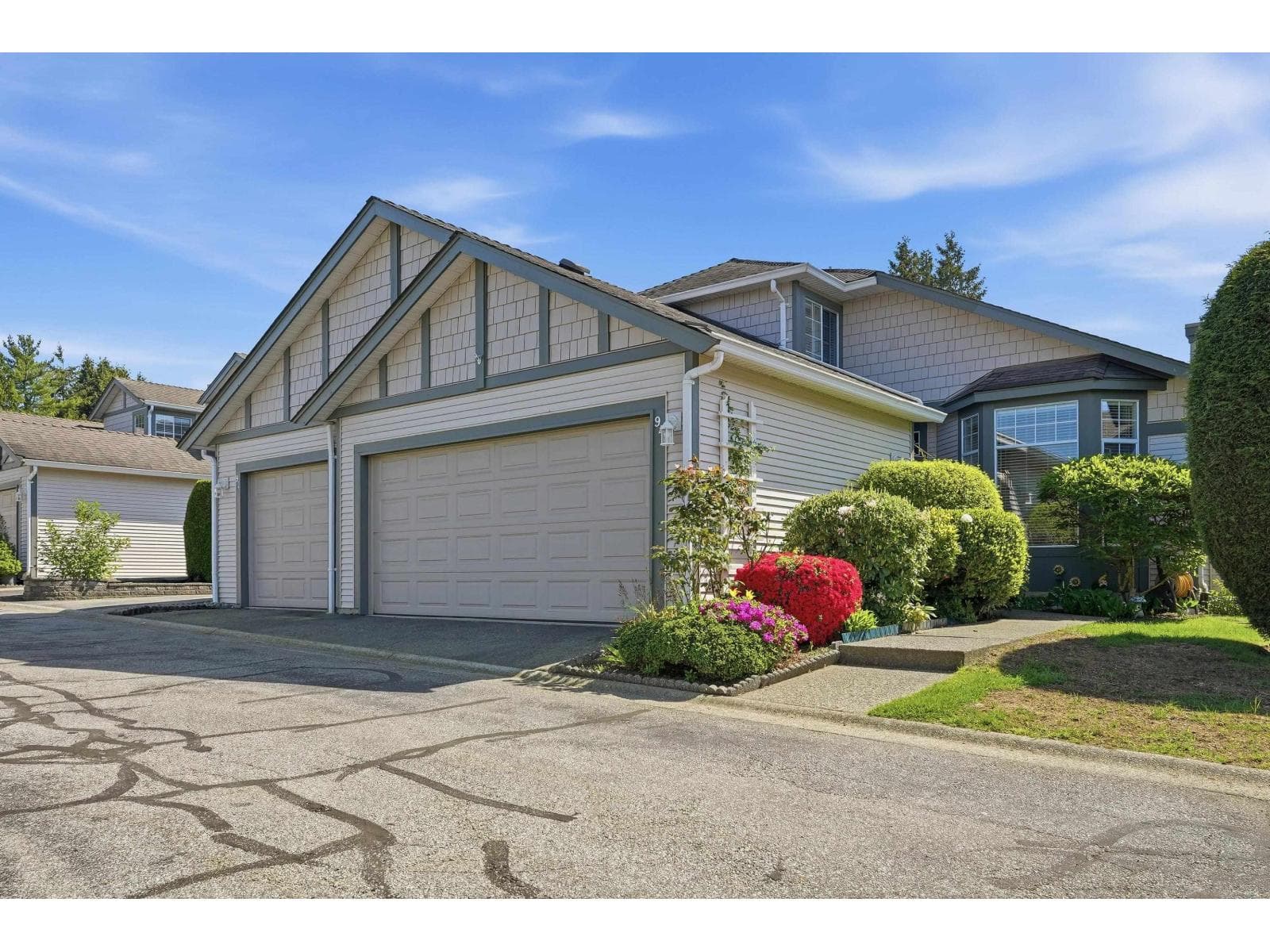 94 9012 WALNUT GROVE DRIVE in Walnut Grove