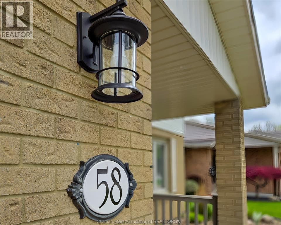 58 HARVEST CRESCENT in