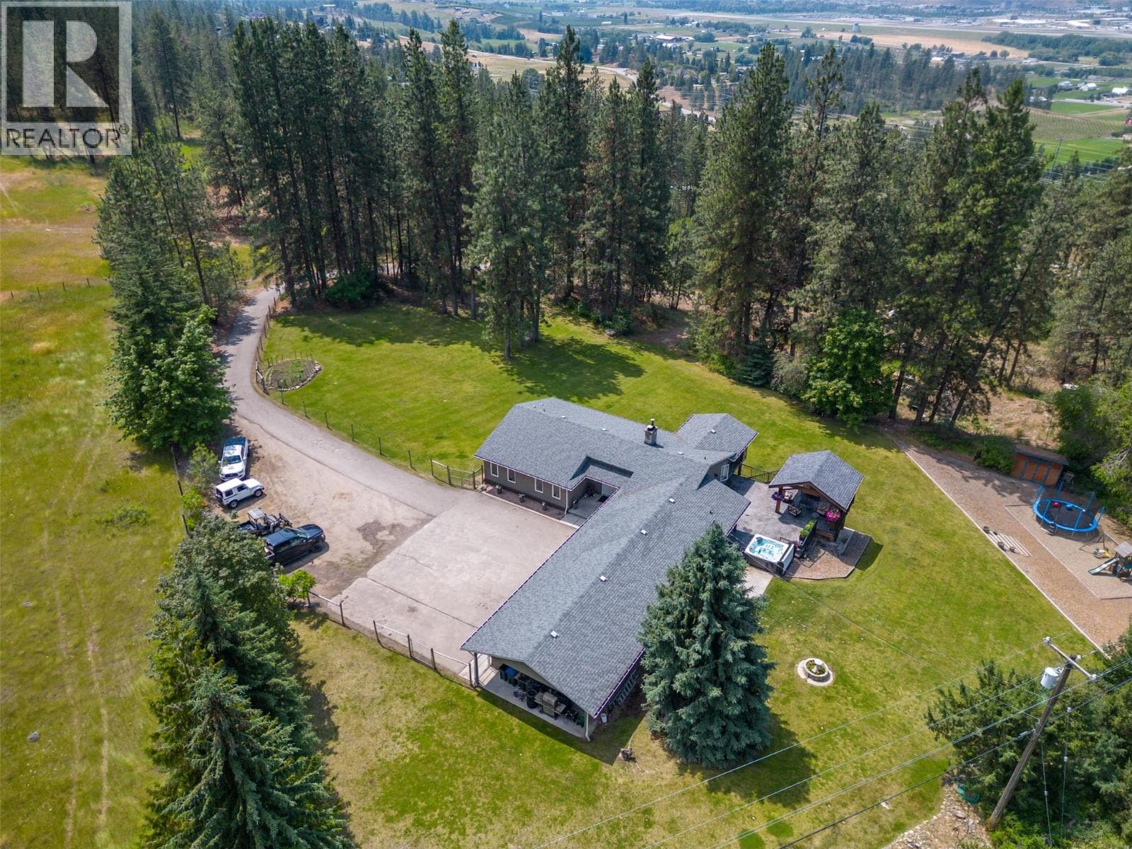 6051 POSTILL LAKE ROAD, Interior REALTORS® — photo 2