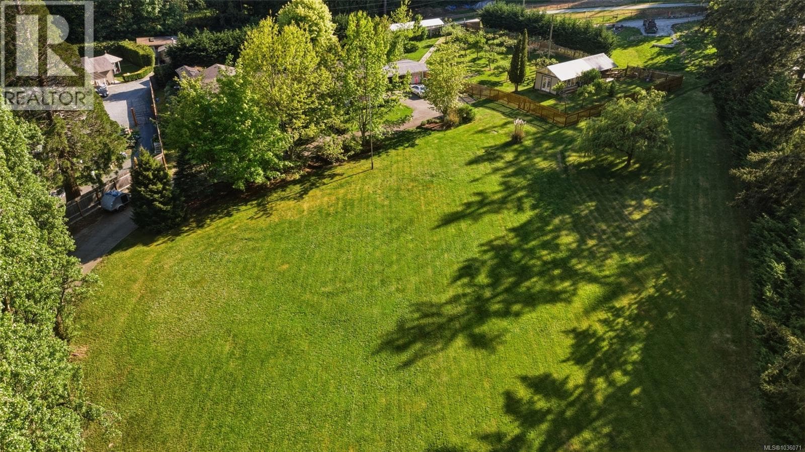 1176 SHAWNIGAN-MILL BAIE ROAD, Vancouver Island — photo 3