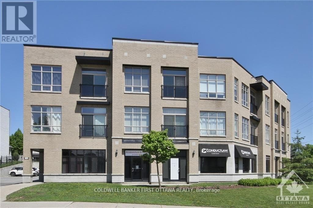 205 - 500 CLARIDGE DRIVE in CHAPMAN MILLS