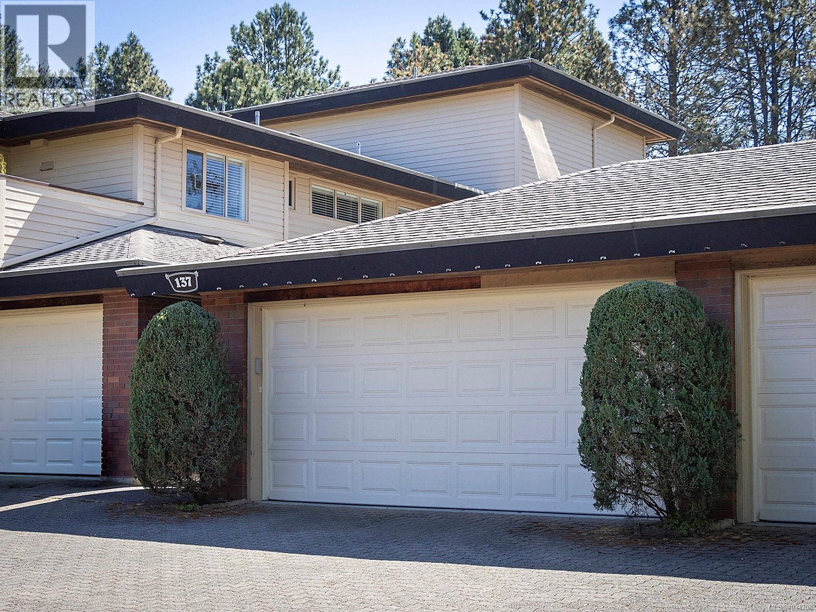 137 2345 Cedar Hill Cross Rd, Victoria — photo 3