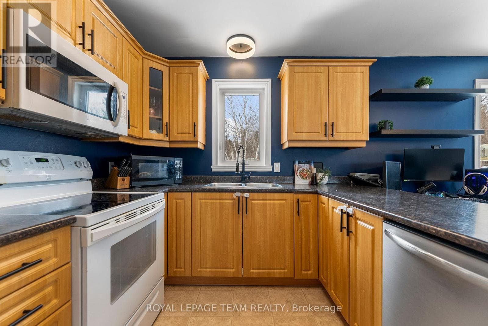 1086 VICTORY LANE, Renfrew County — photo 5
