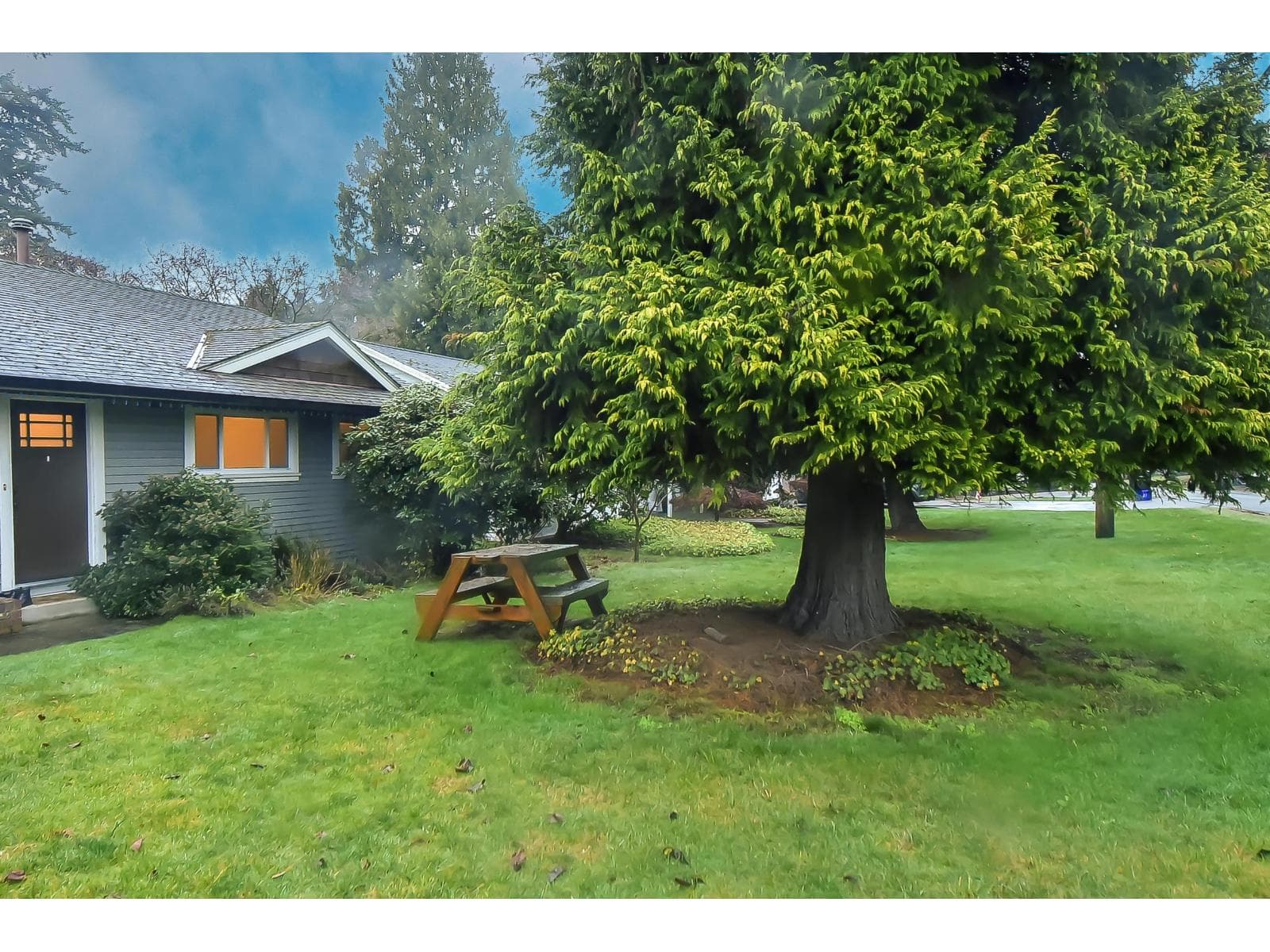 19735 48 AVENUE, Fraser Valley — photo 2
