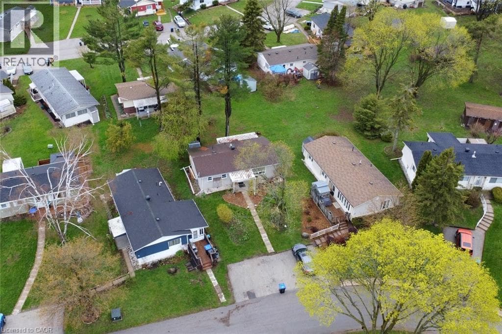 16 MIMOSA Crescent, Cornerstone — photo 3