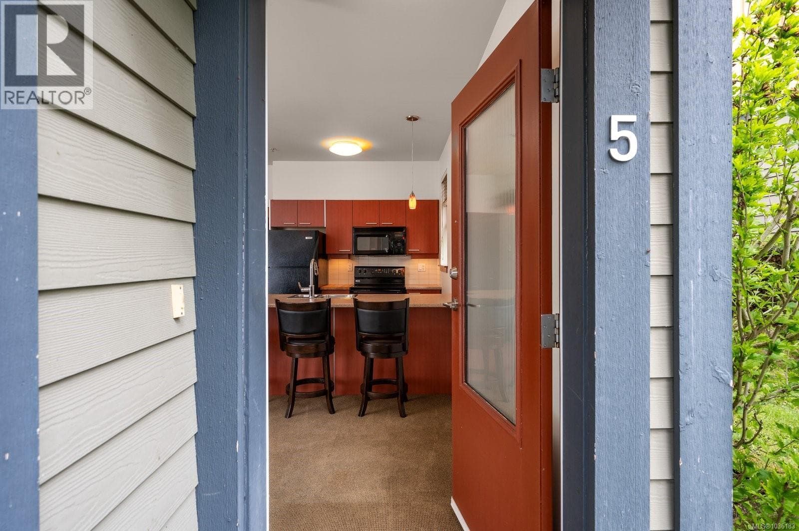 5 1406 Jingle Pot Rd, Vancouver Island — photo 4
