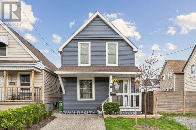 6 ALBANY AVENUE in Crown Point East