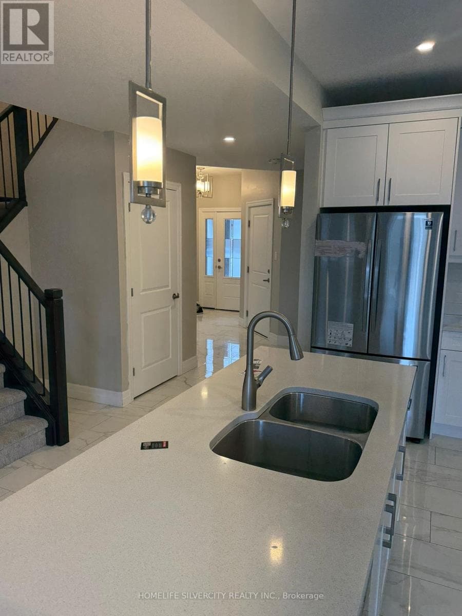 724 FREEPORT STREET, Toronto — photo 3