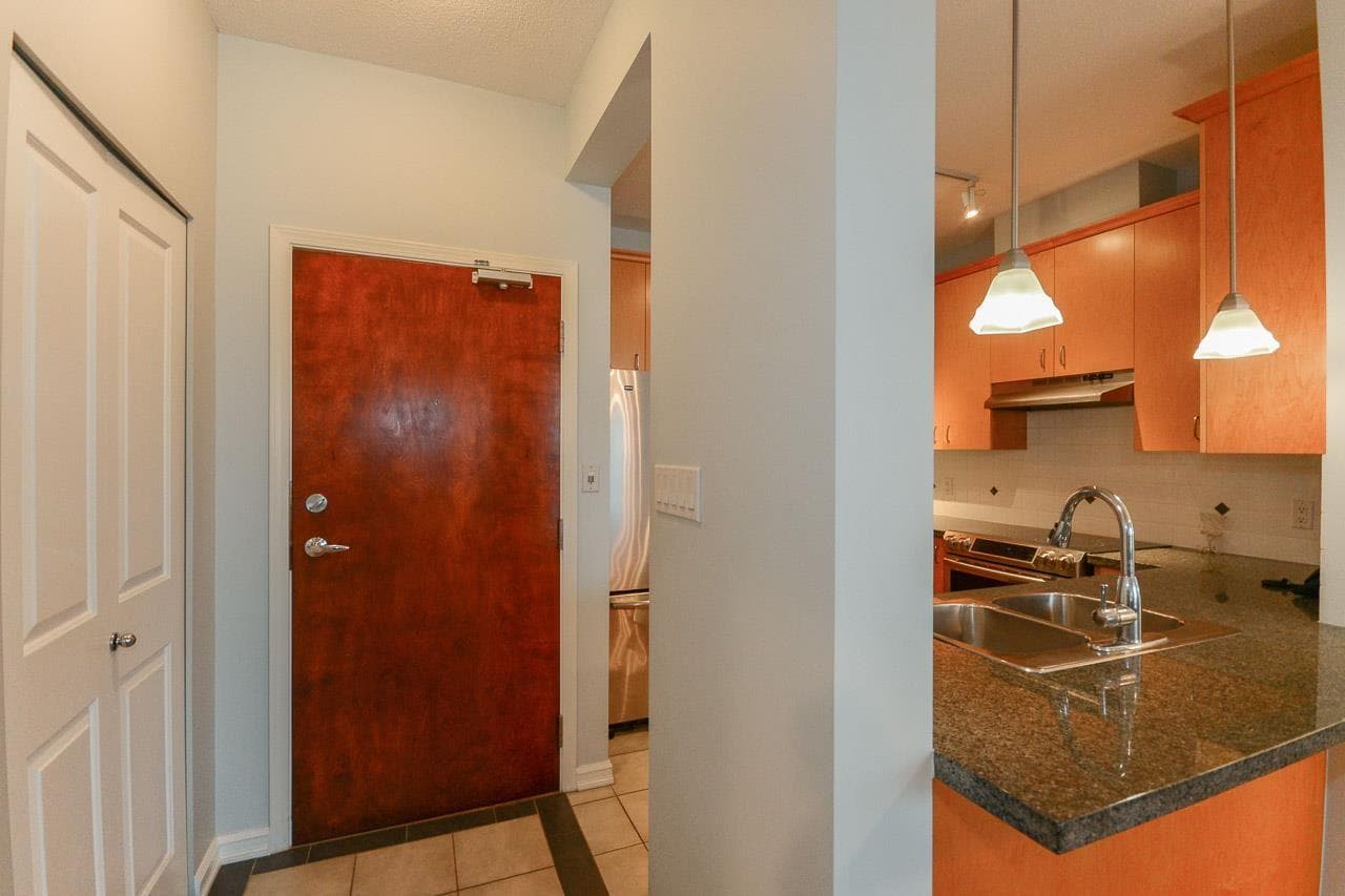 307 1551 FOSTER STREET, Fraser Valley — photo 5