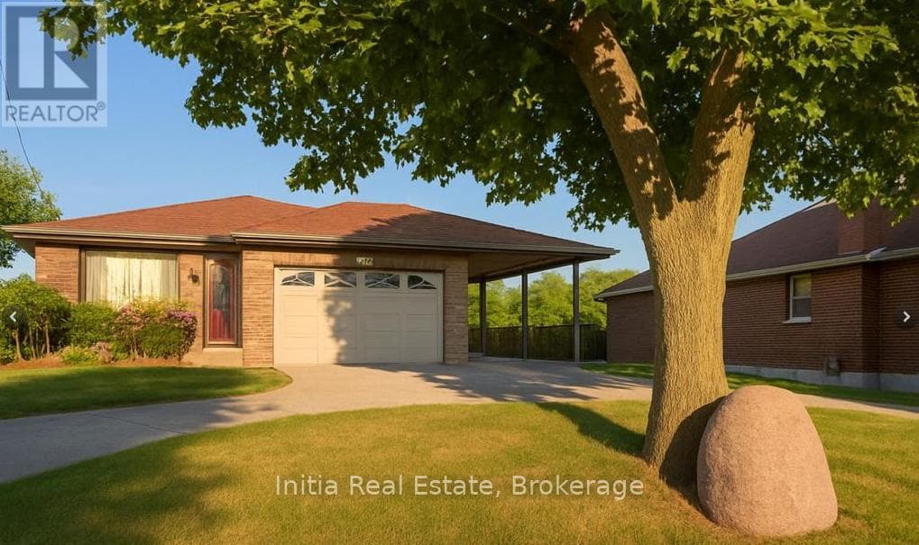 216 HIGHBURY AVENUE NORTH in 