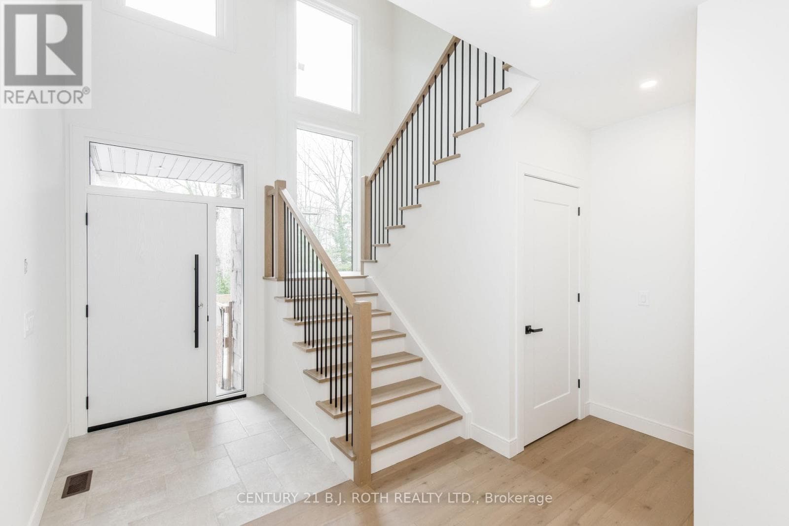 56 BRENNAN AVENUE, Toronto — photo 2