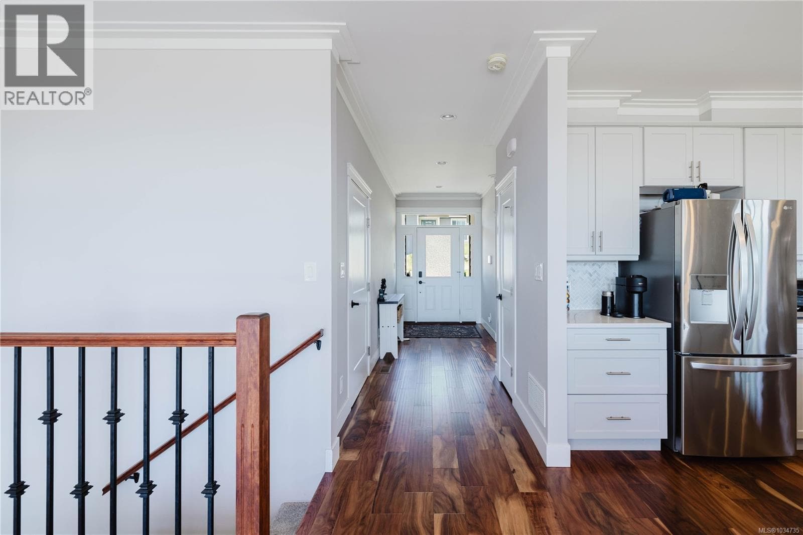 6292 Nevilane Dr, Vancouver Island — photo 3