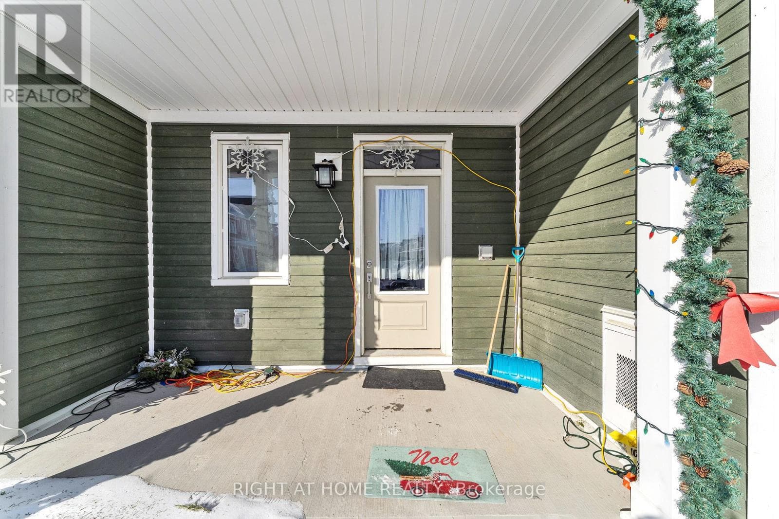 329 TRAMMEL ROAD, Ottawa — photo 2