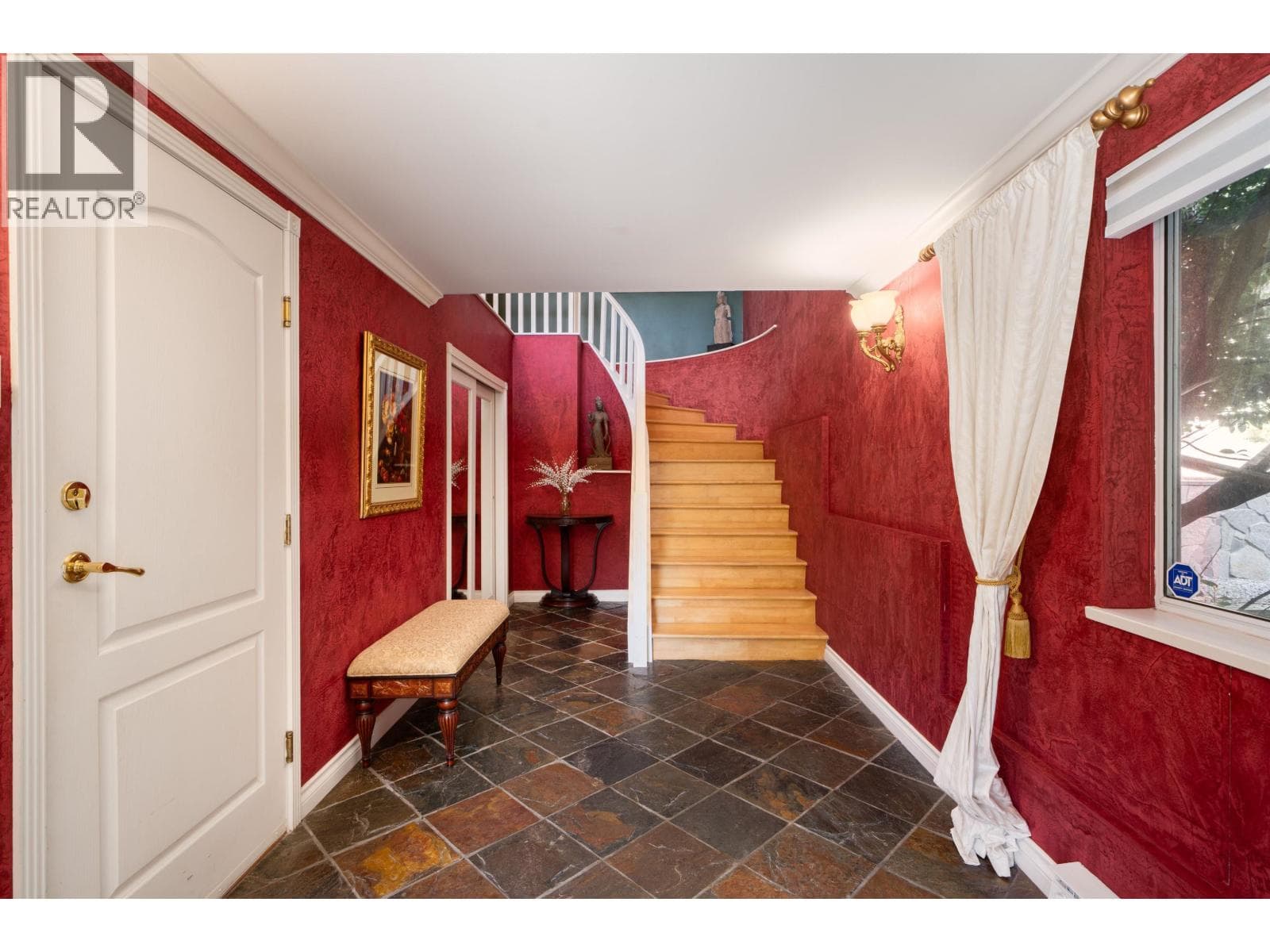 3897 BAYRIDGE AVENUE, Greater Vancouver — photo 4