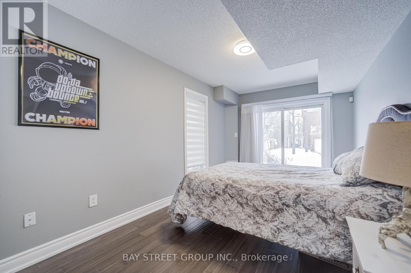 52 LEITCHCROFT CRESCENT, Toronto — photo 5