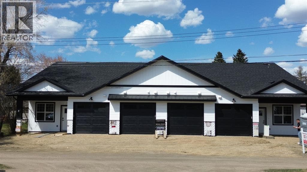 4, 5463 55 Avenue, Red Deer (Central Alberta) — photo 3
