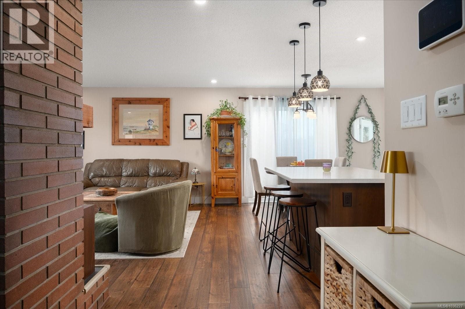 5151 METRAL DRIVE, Vancouver Island — photo 5