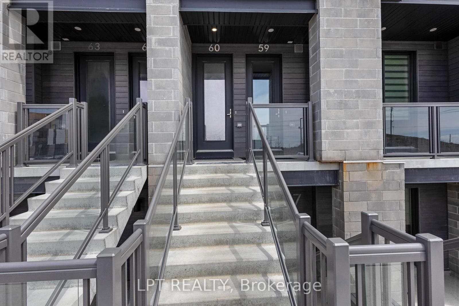 60 - 142 FOAMFLOWER PLACE, Toronto — photo 2