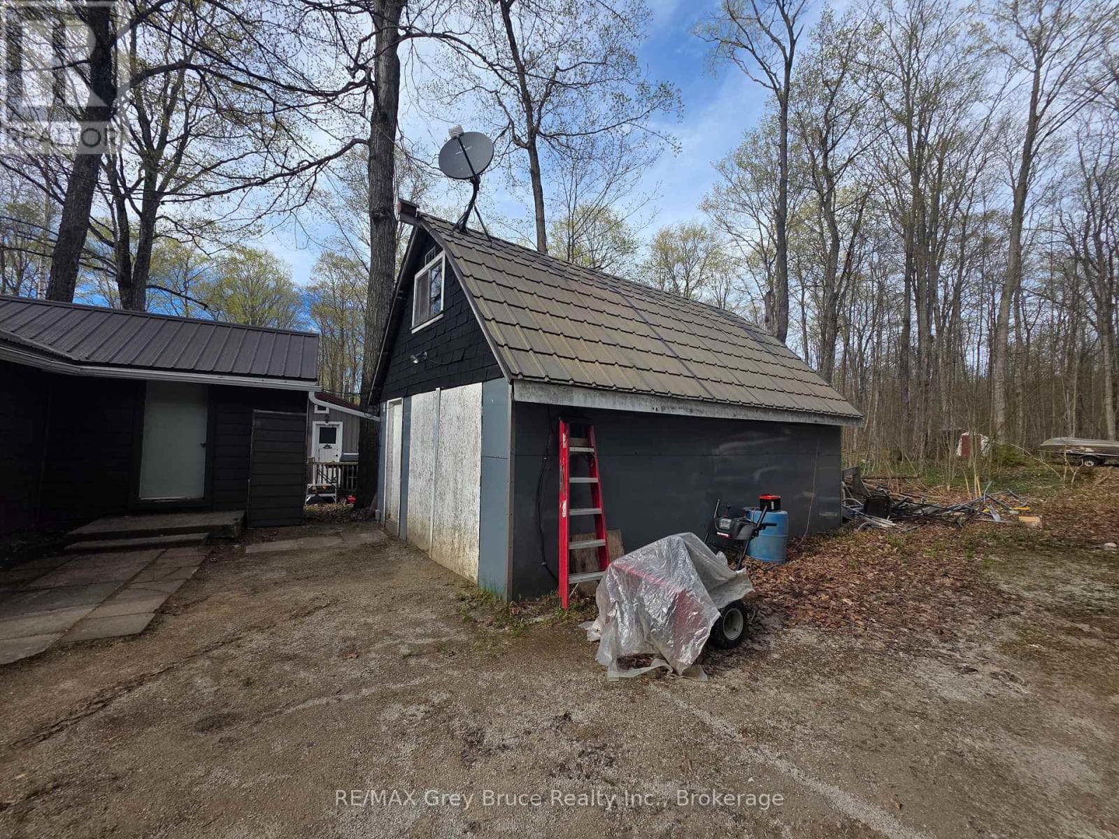 151 FRANCIS DRIVE, OnePoint — photo 4