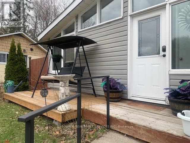 4 KELVIN CRESCENT, Toronto — photo 4