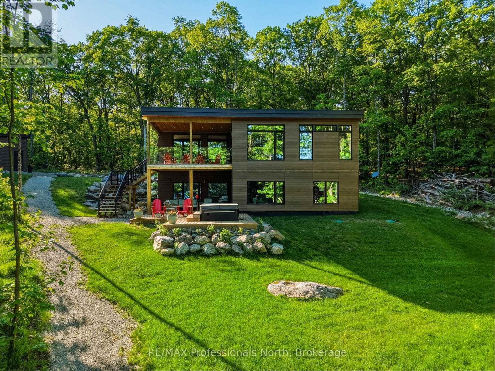 1011 OLD COTTAGE ROAD in 