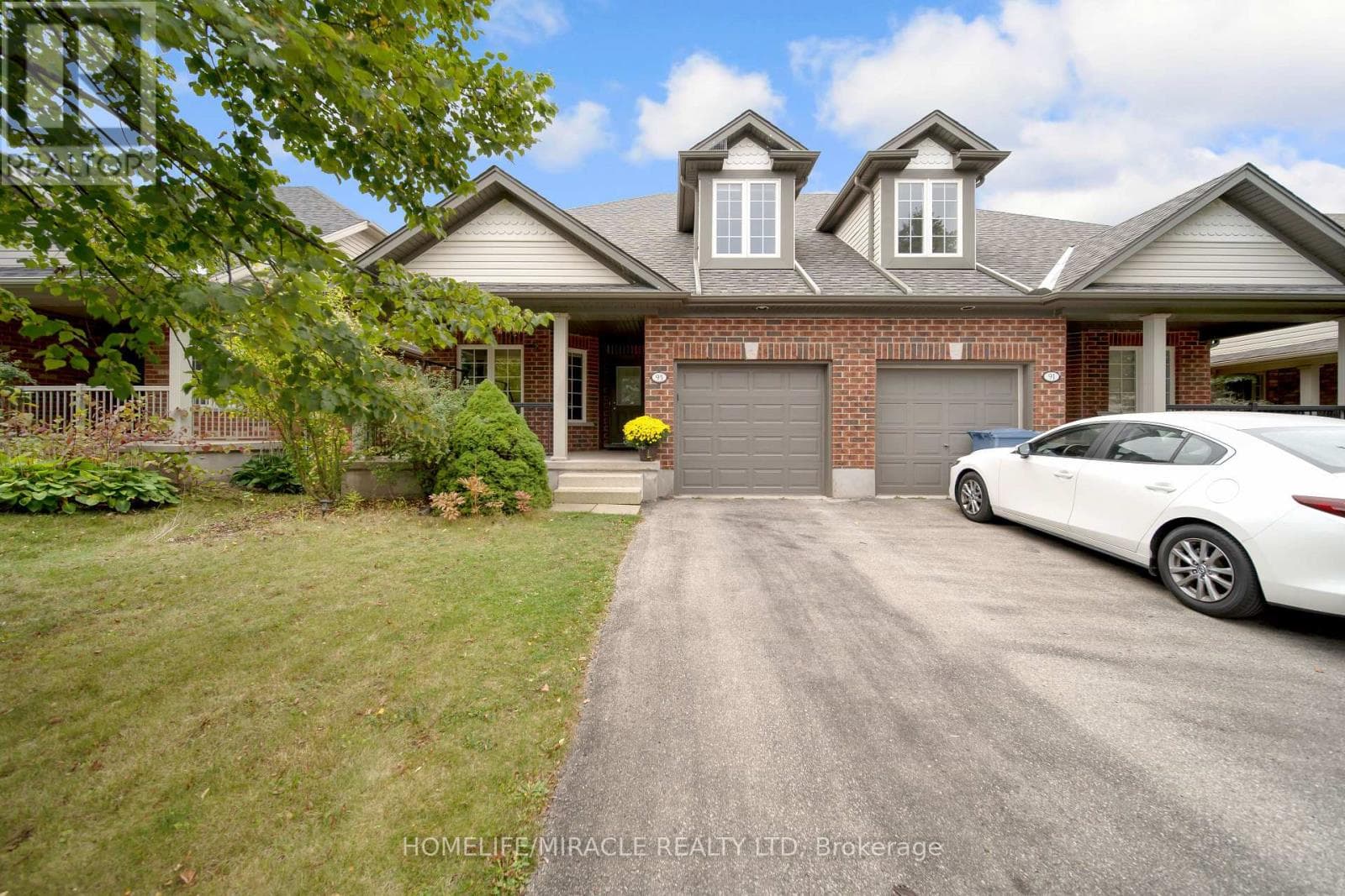 93 LYNCH CIRCLE, Toronto — photo 3