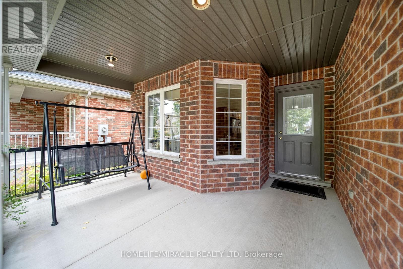 93 LYNCH CIRCLE, Toronto — photo 5
