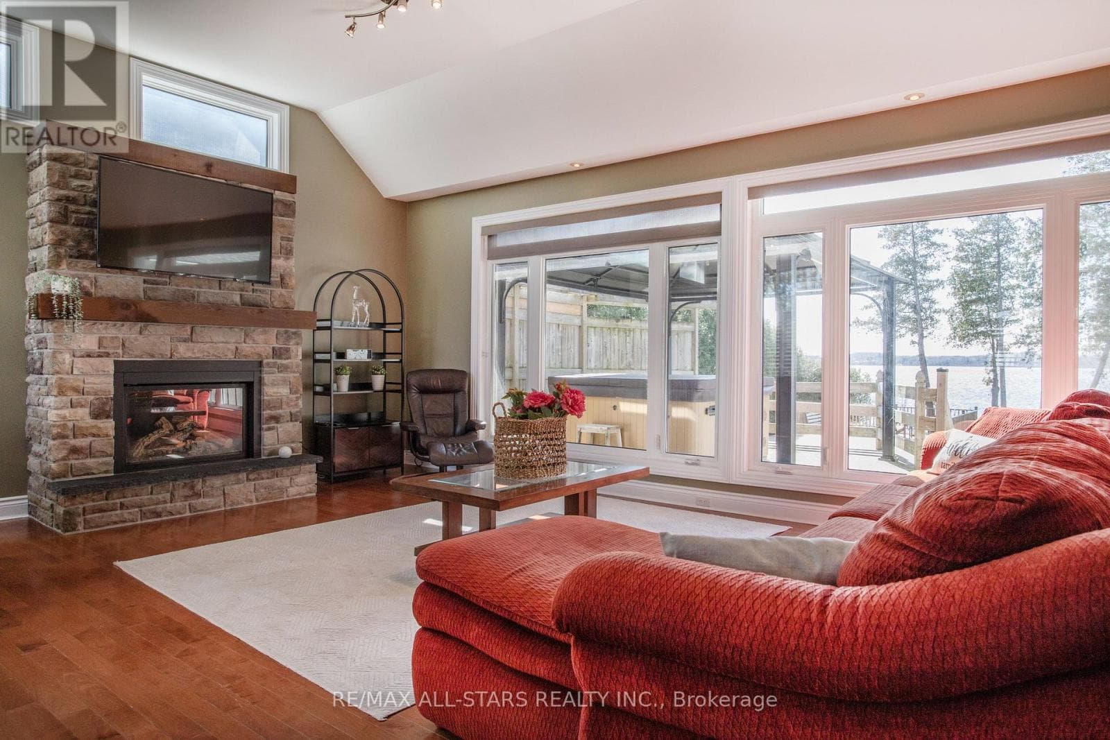 253 STEPHENSON POINT ROAD, Central Lakes — photo 5