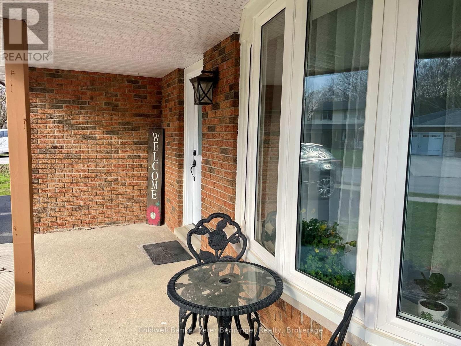 1038 WELLINGTON STREET, OnePoint — photo 4