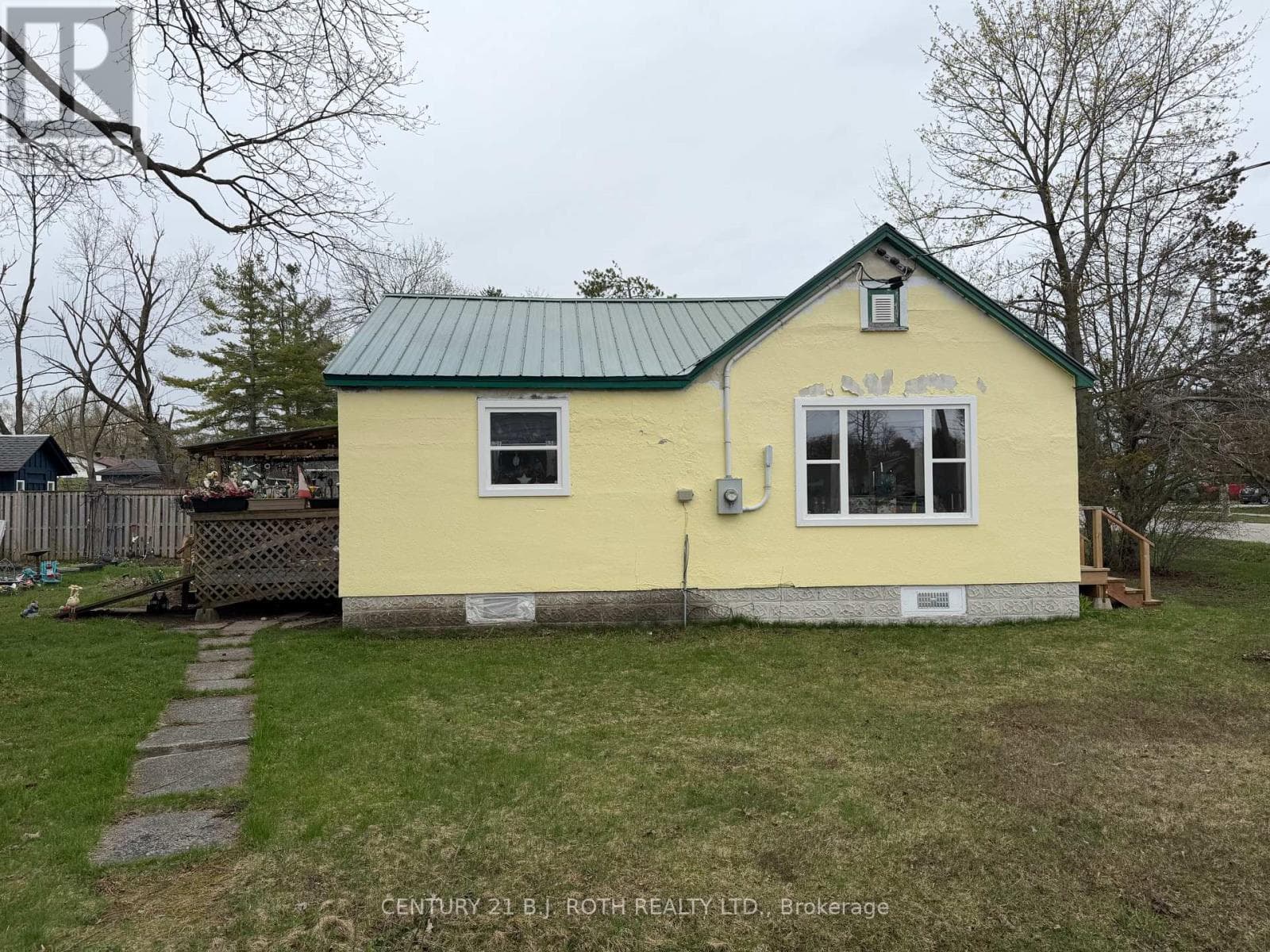 385 MARY STREET in 