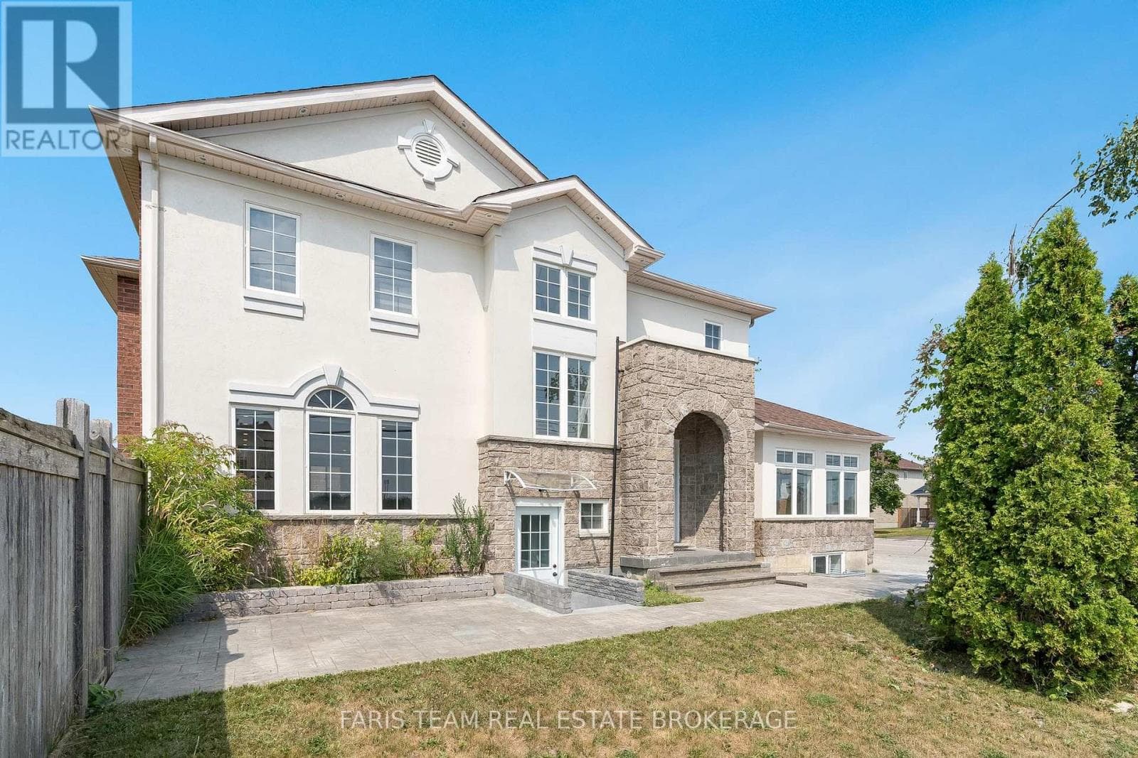 2 VANESSA DRIVE, Toronto — photo 2