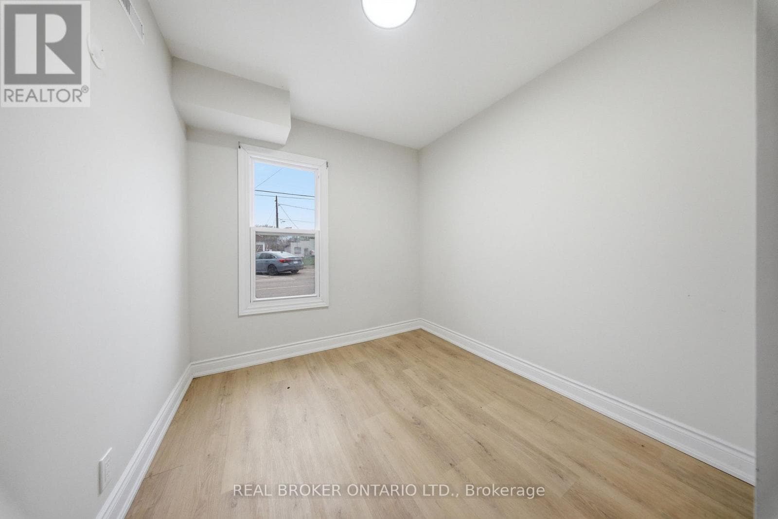 129 DURHAM STREET, Toronto — photo 5