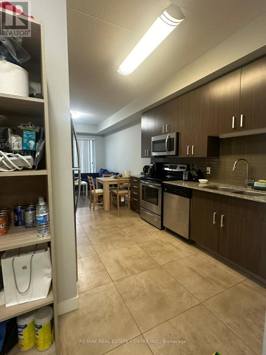 B408 - 62 BALSAM STREET, Toronto — photo 2