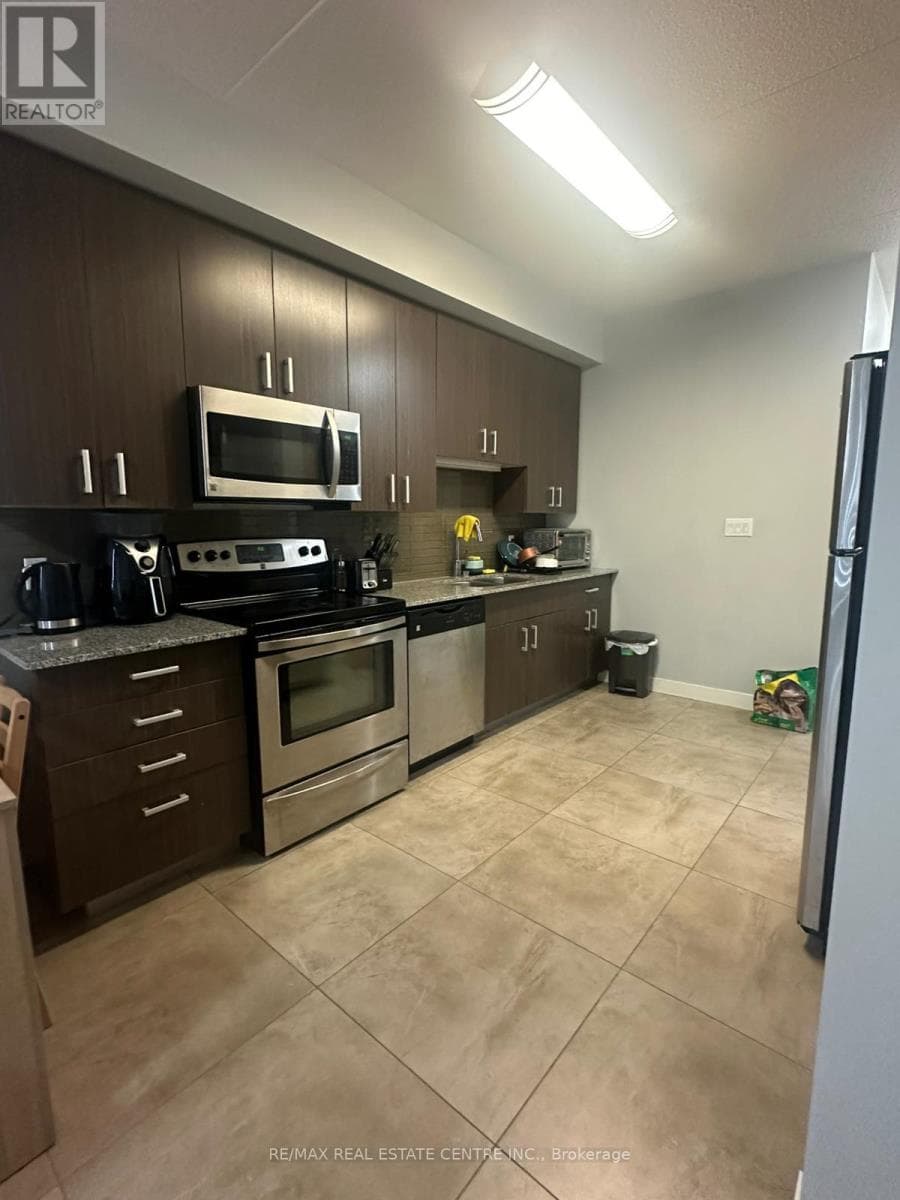 B408 - 62 BALSAM STREET, Toronto — photo 4