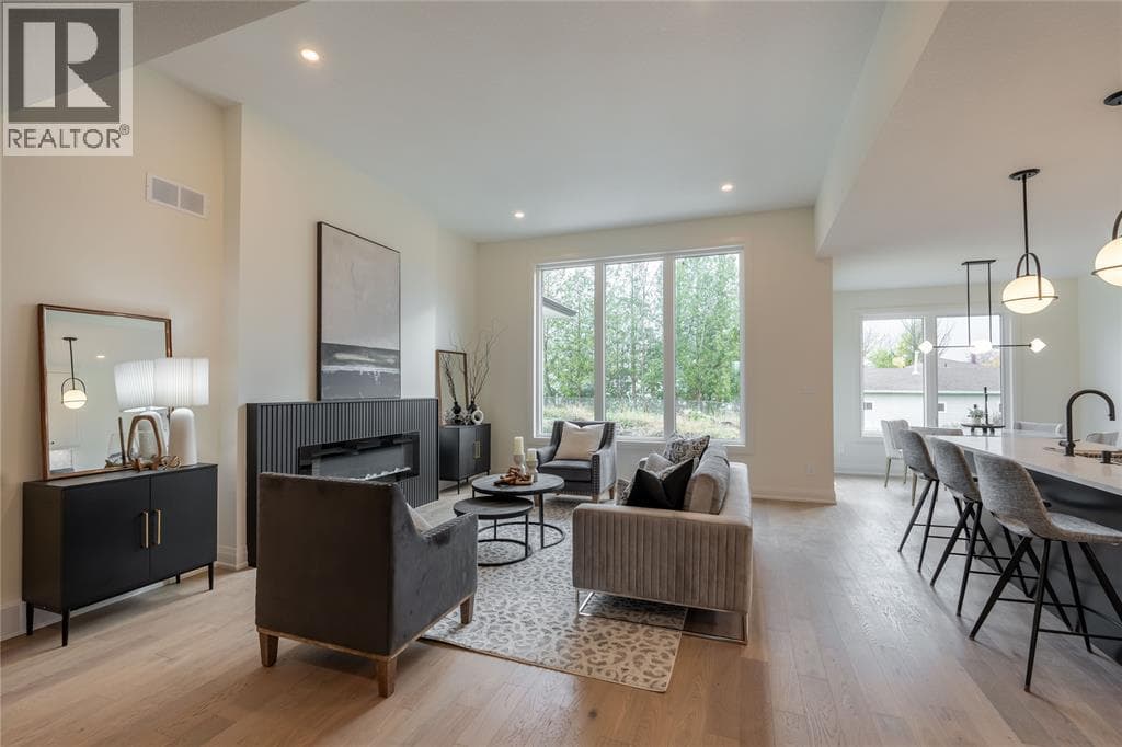 103 SUTHERLAND DRIVE, Sarnia — photo 4