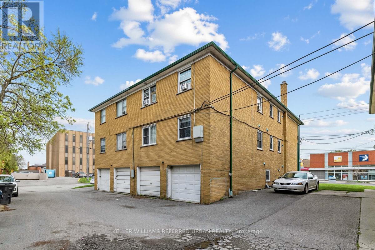 3867 BATHURST STREET, Toronto — photo 4