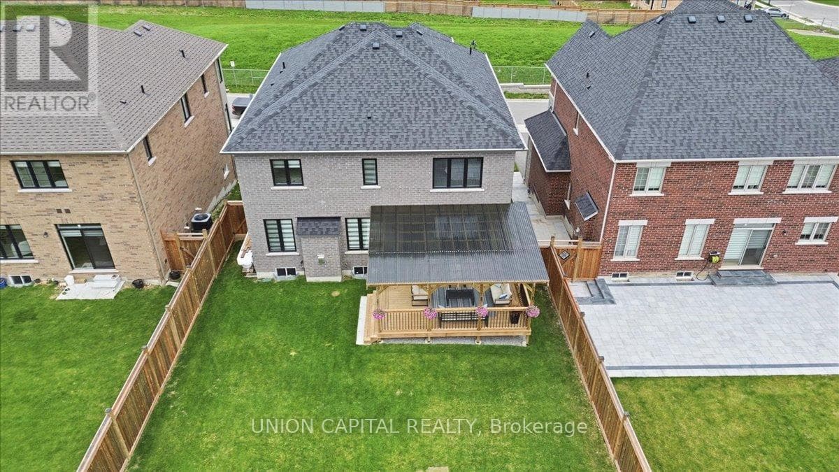 75 BETHPAGE CRESCENT, Toronto — photo 2