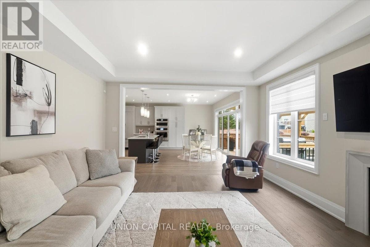 75 BETHPAGE CRESCENT, Toronto — photo 5