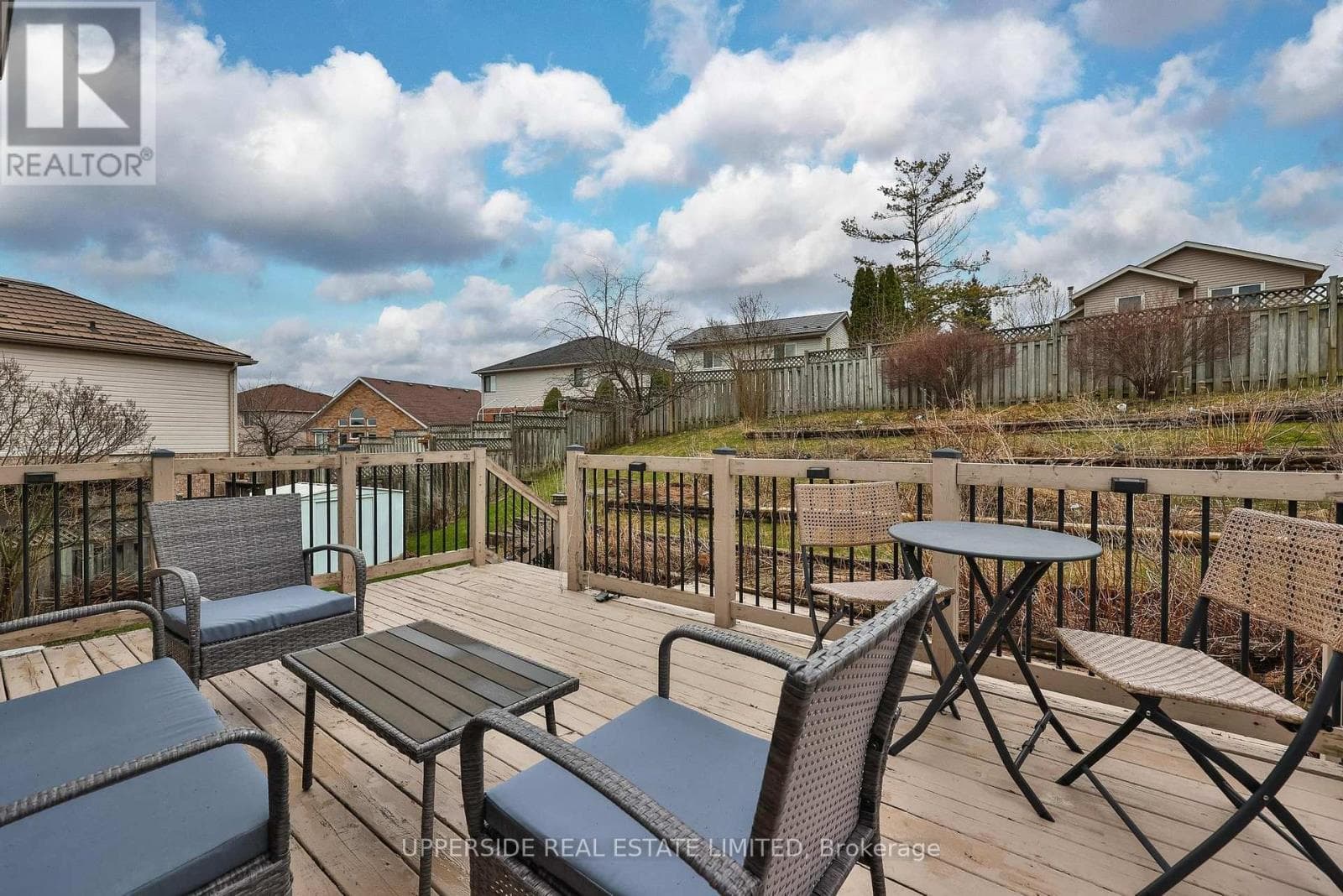 69 ABBEYWOOD CRESCENT, Toronto — photo 2