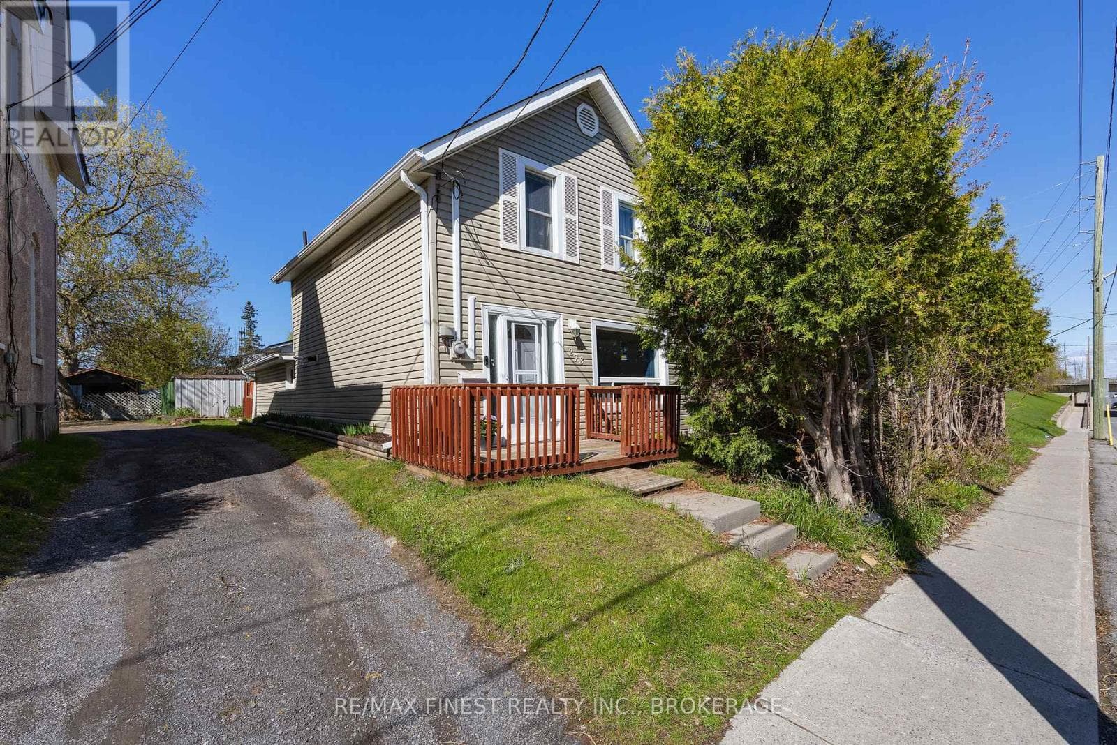 278 CENTRE STREET N, Kingston — photo 2