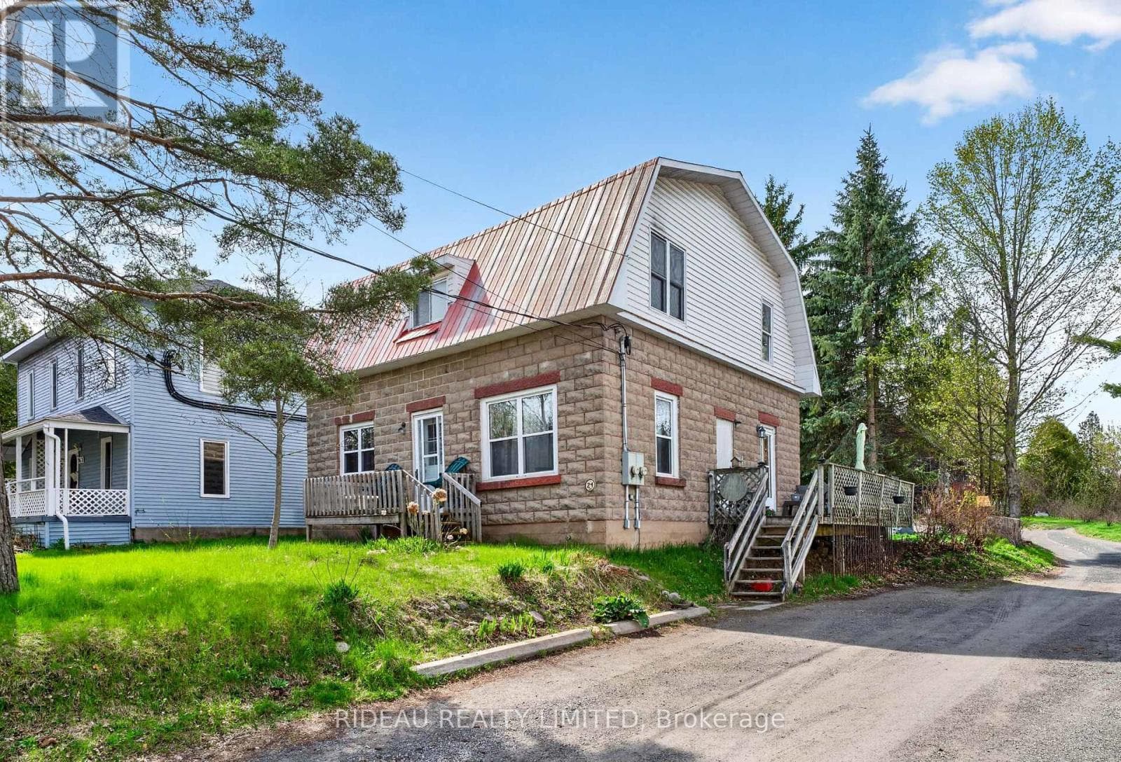 24 RIDEAU STREET in 